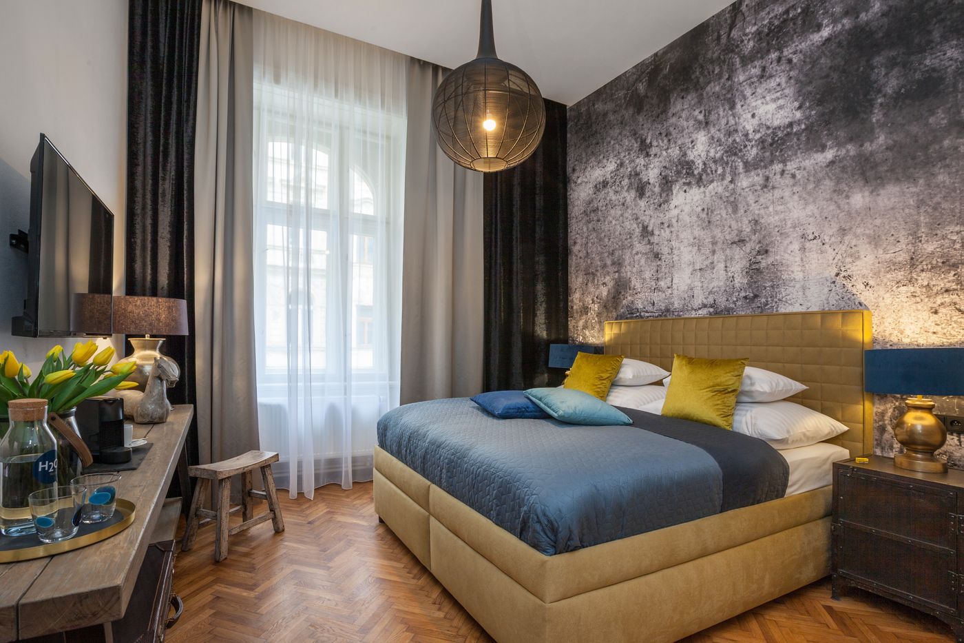 Antik-Hotel-Prague-Room-9