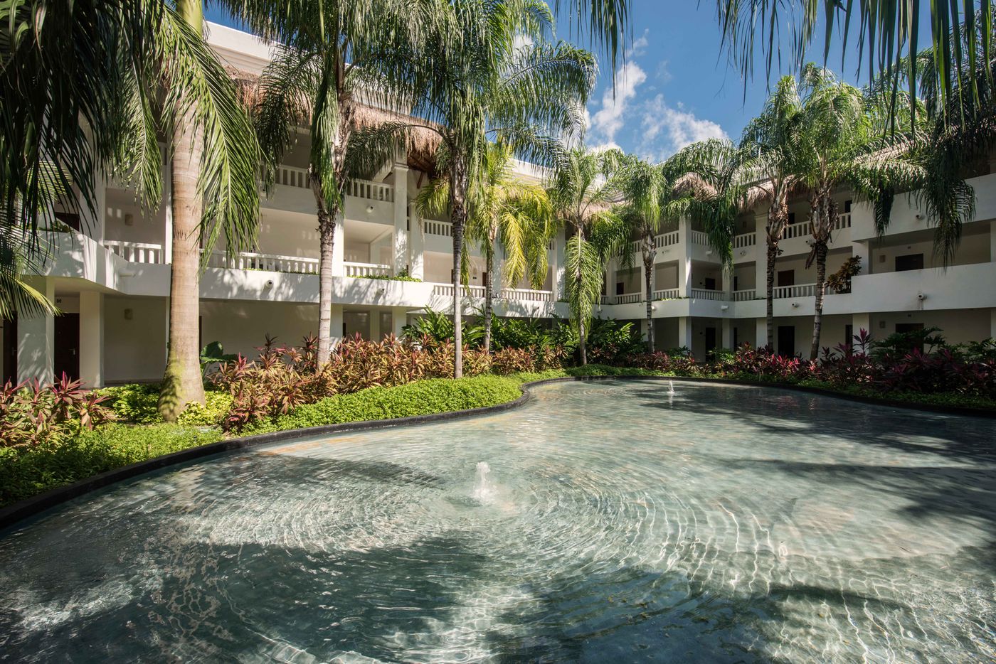 Grand-Riviera-Princess-Room-12