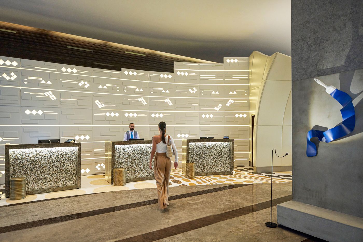 Sofitel-Dubai-Downtown-Lobby-73