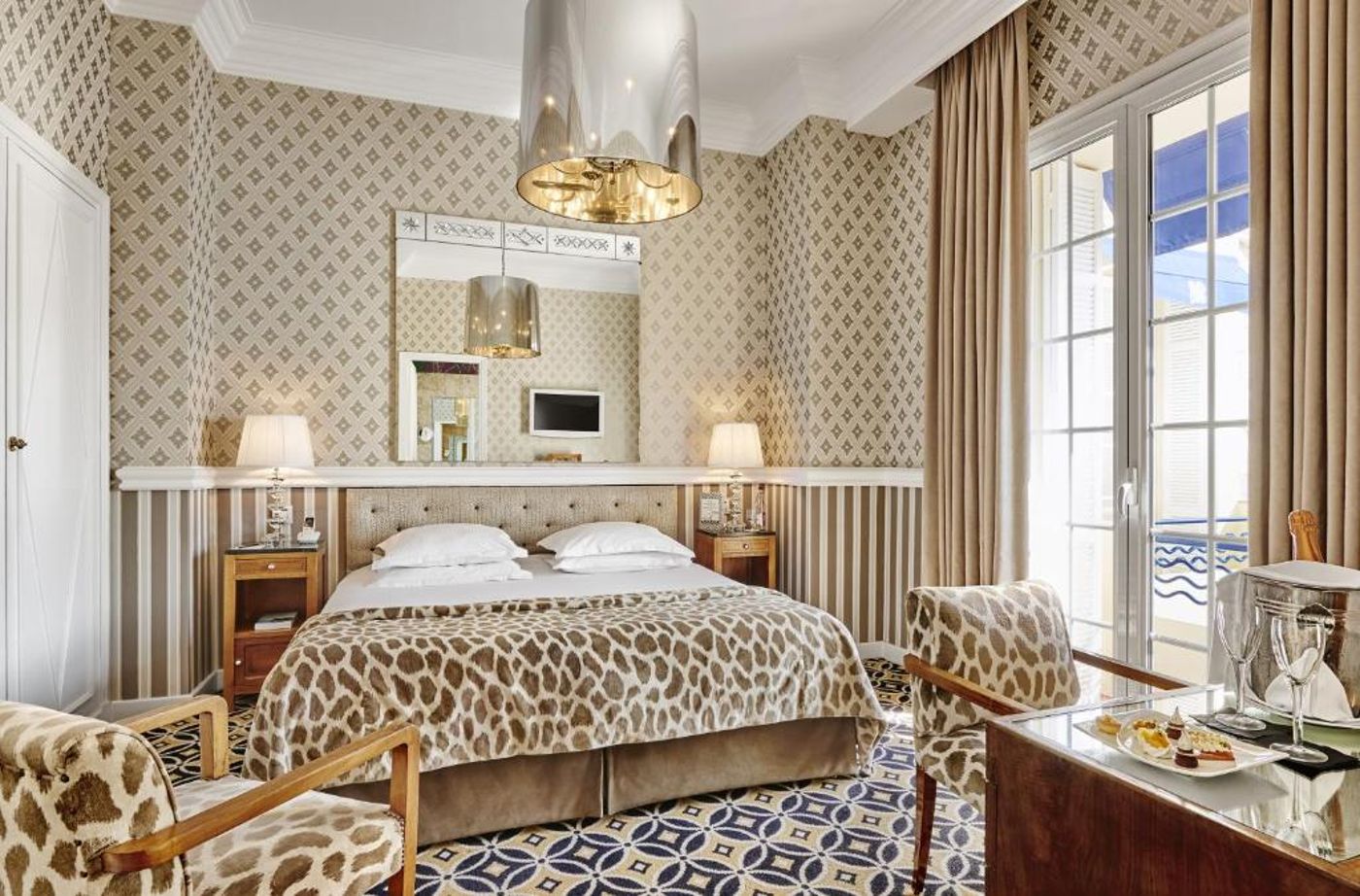 Belles-Rives-Room-13