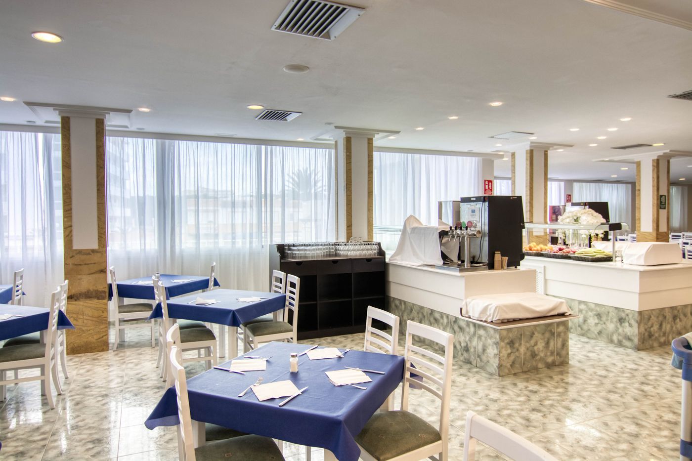 AzuLine-Hotel-Coral-Beach-Restaurant-34