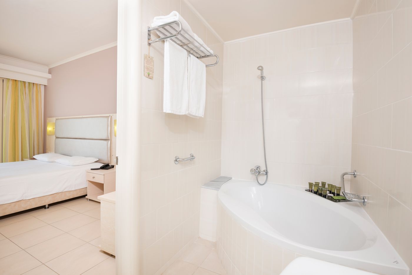 Kouros-Palace-Room-43