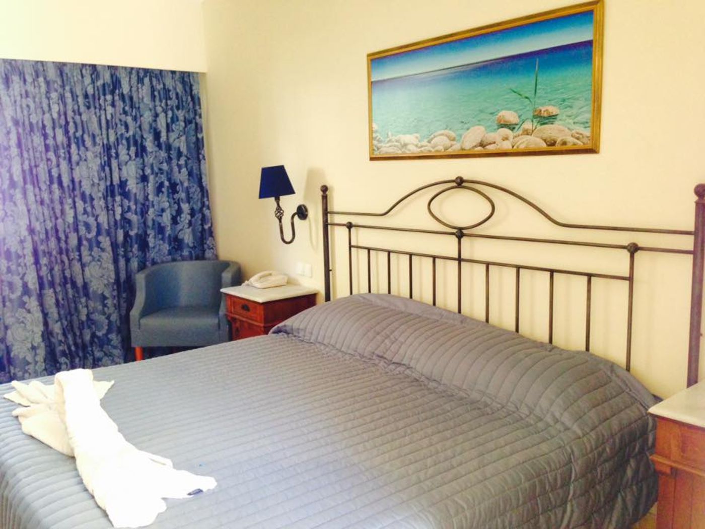 Asteras-Resort-Room-20