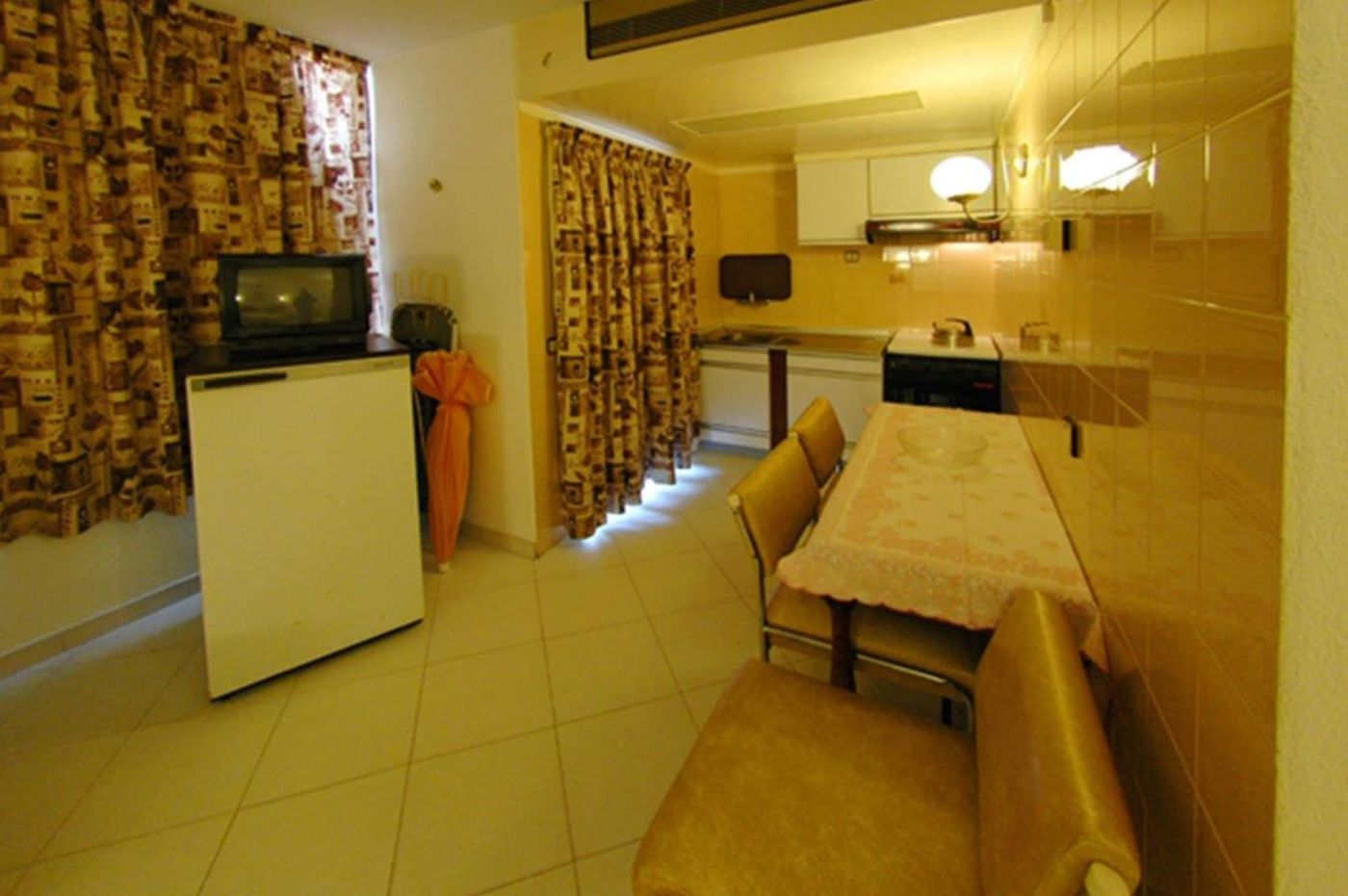 Algar Apartments And Hotel