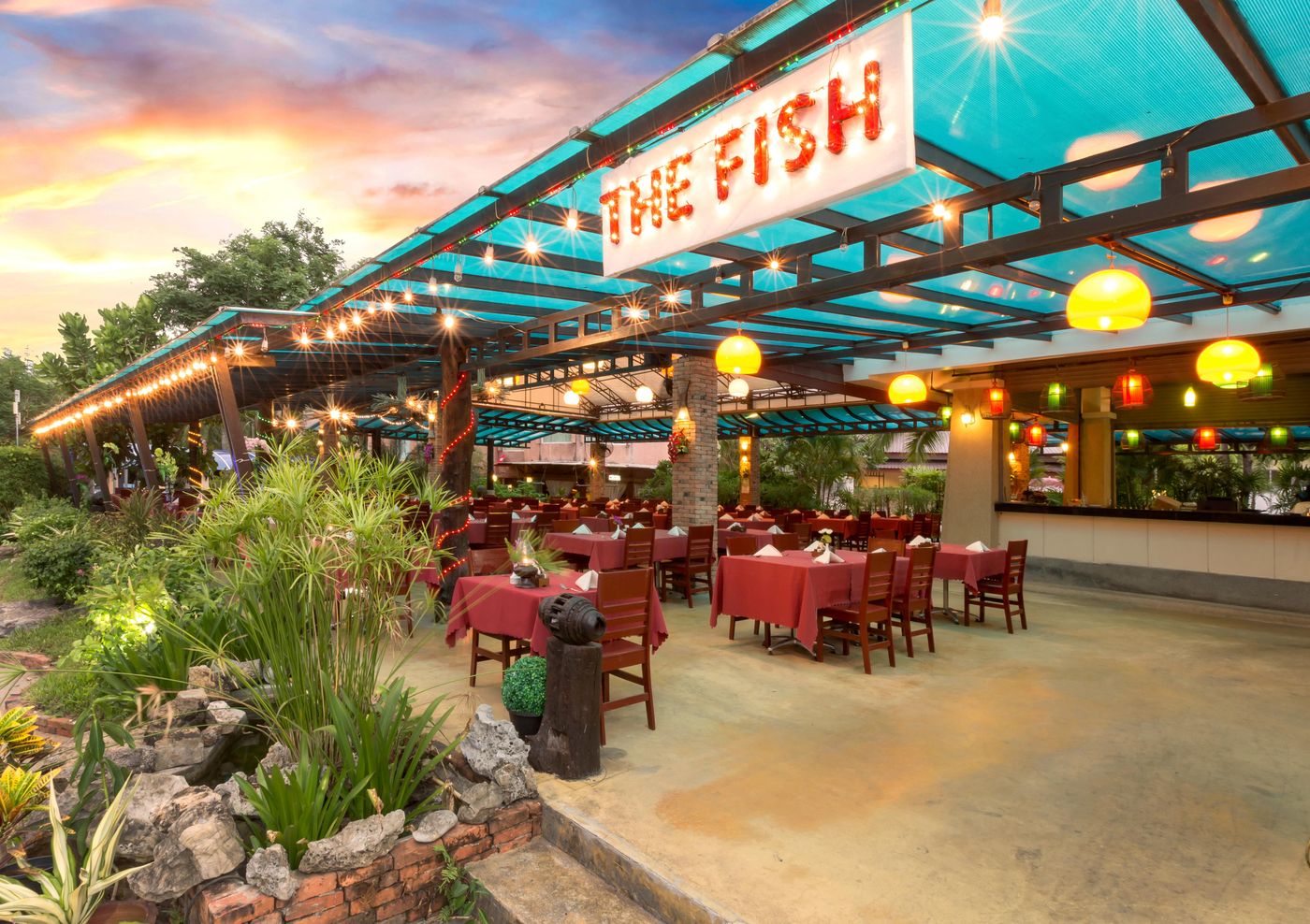 Timber-House-Resort-Bar-7