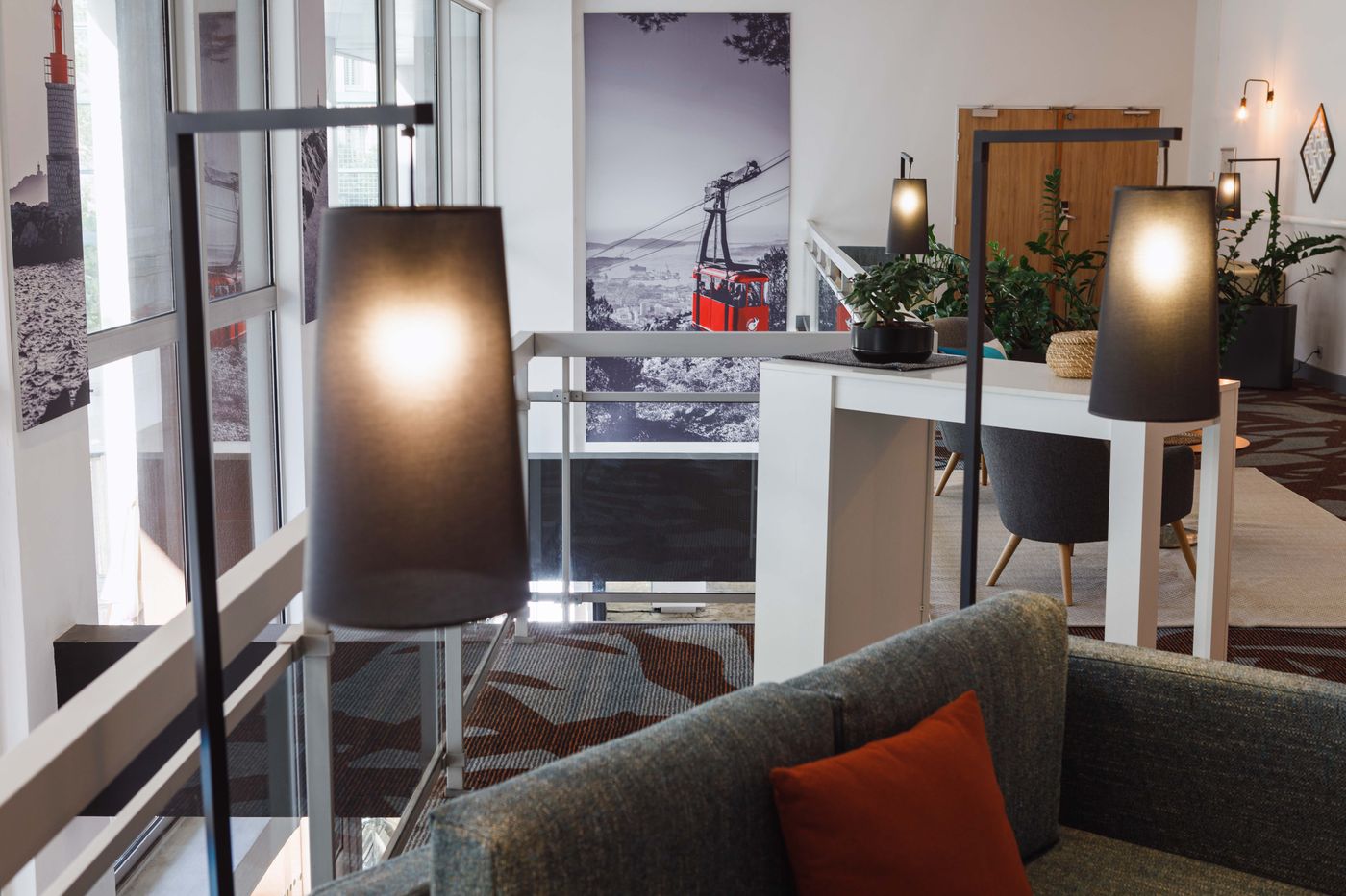 Holiday Inn Toulon City Centre-France-TOULON-Lobby-10