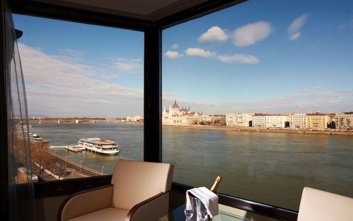 Boutique-Hotel-Victoria-Budapest-General-view-18