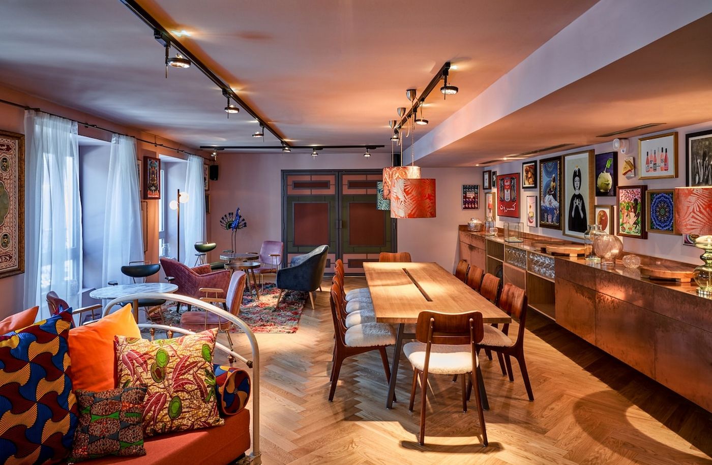 Mercure-Paris-Terminus-Nord-Lobby-13