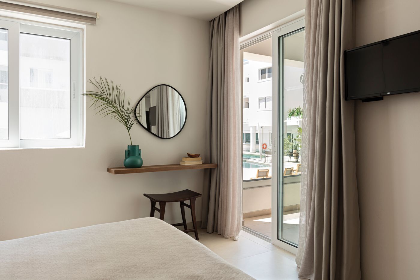 Anastasia Hotel and Apartments