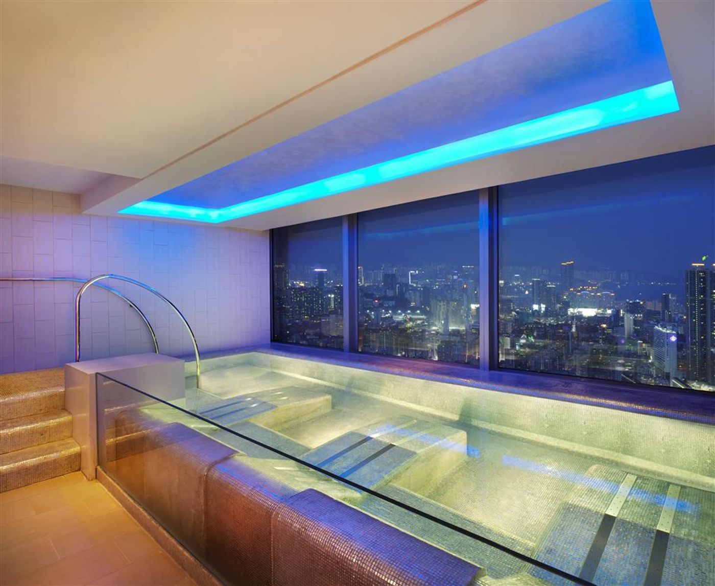 W-Hong-Kong-General-view-79