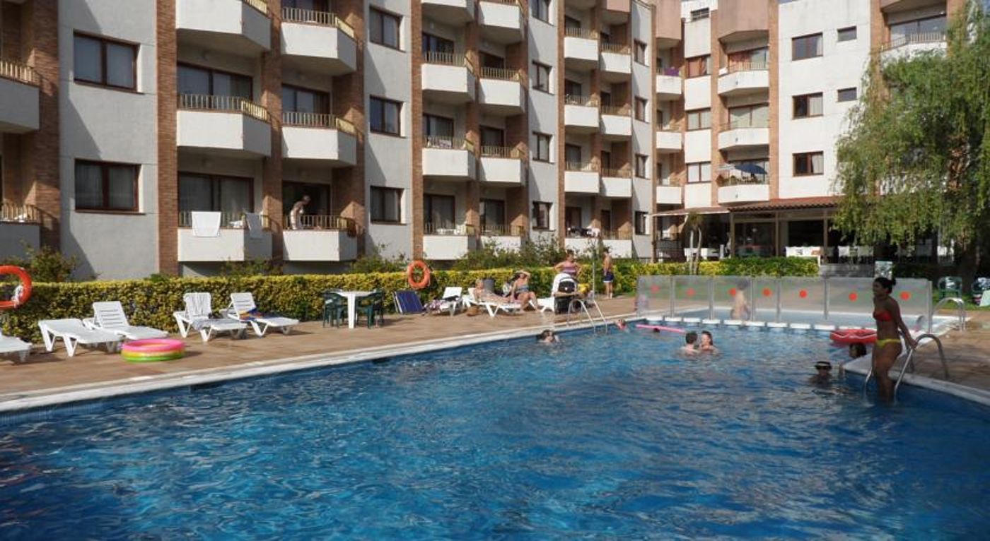 Las Mariposas Apartments