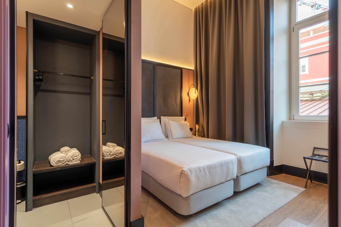 The-Editory-Riverside-Santa-Apolonia-Hotel-Room-28