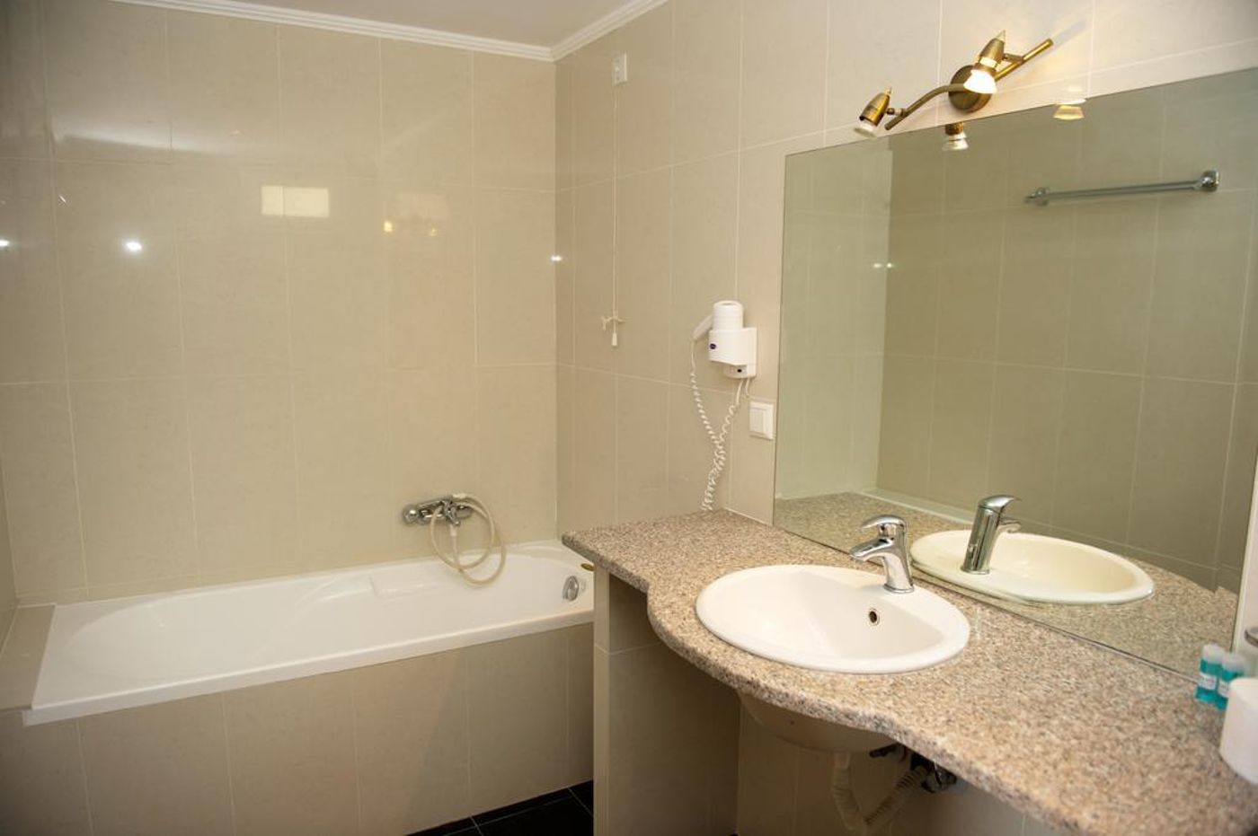 Kalias-General-view-24