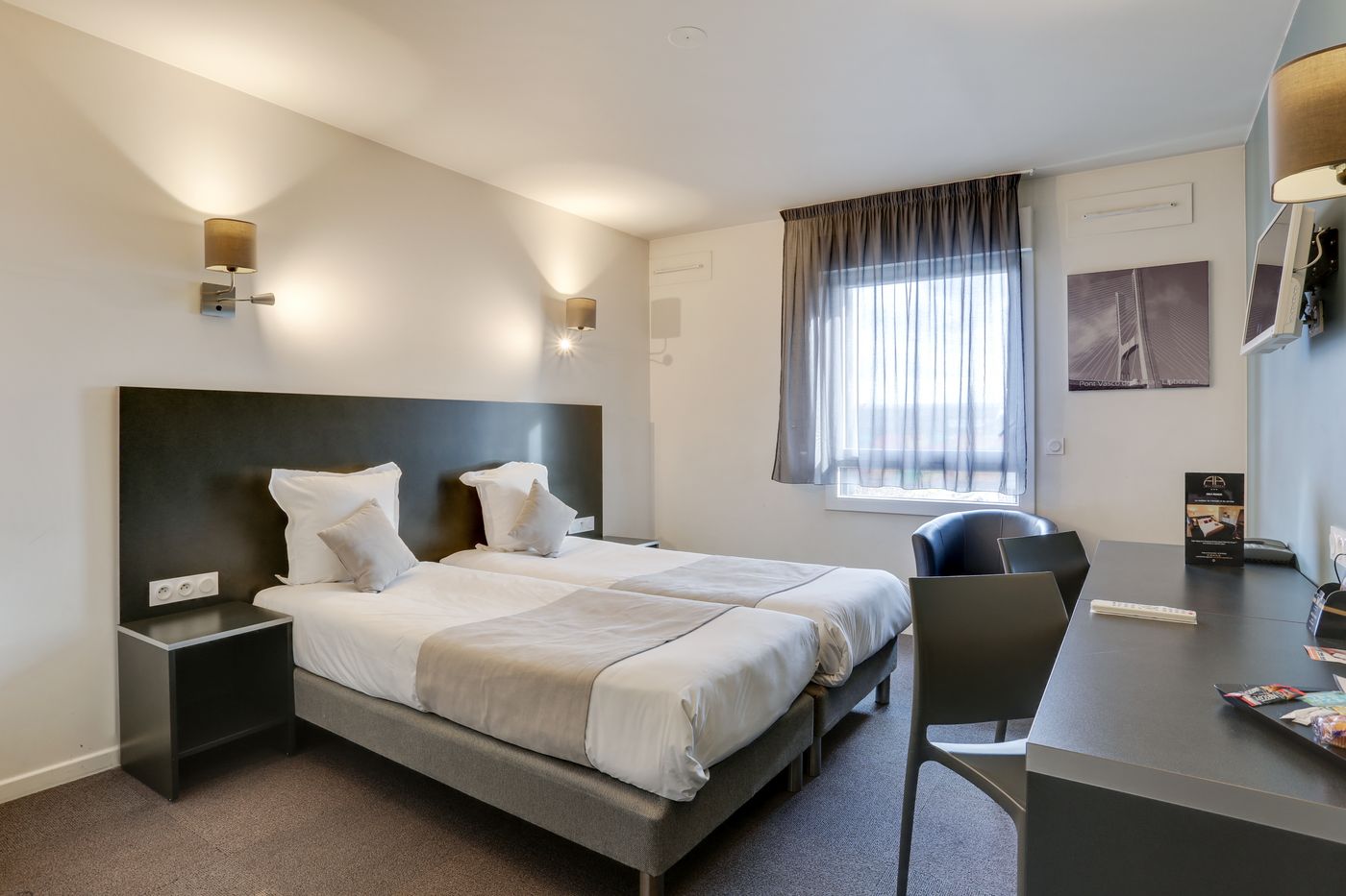 All-Suites-Aeroport-Paris-Orly-Rungis-Room-13