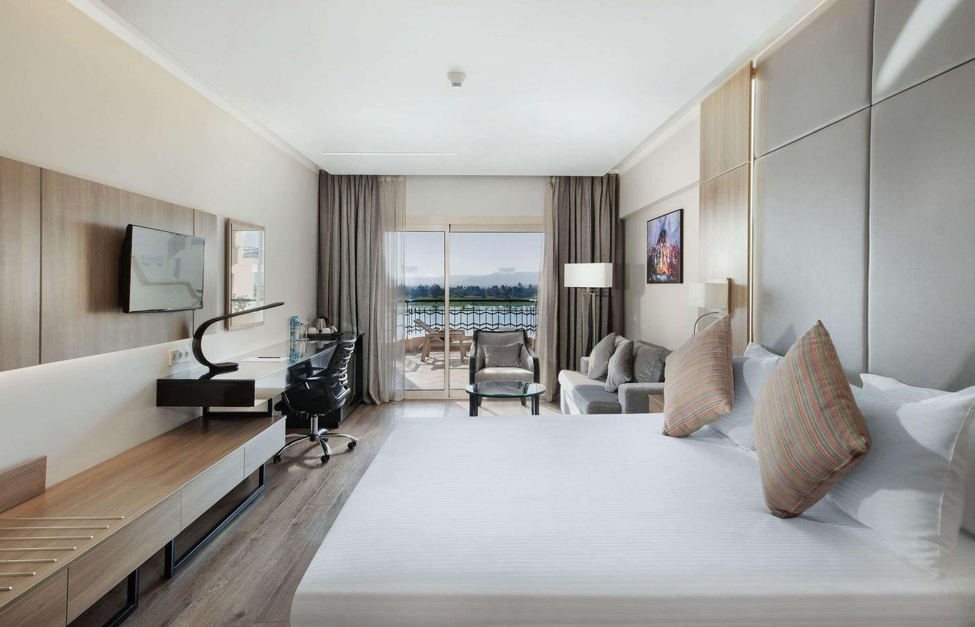 Steigenberger-Nile-Palace-Luxor-Room-34