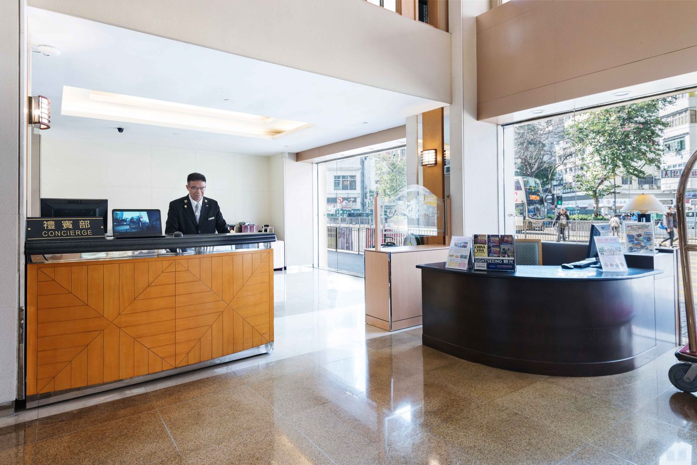 Metropark-Mongkok-Lobby-4