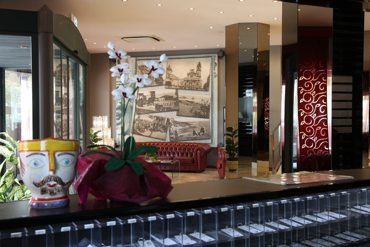 Grande-Albergo-Maugeri-Lobby-37