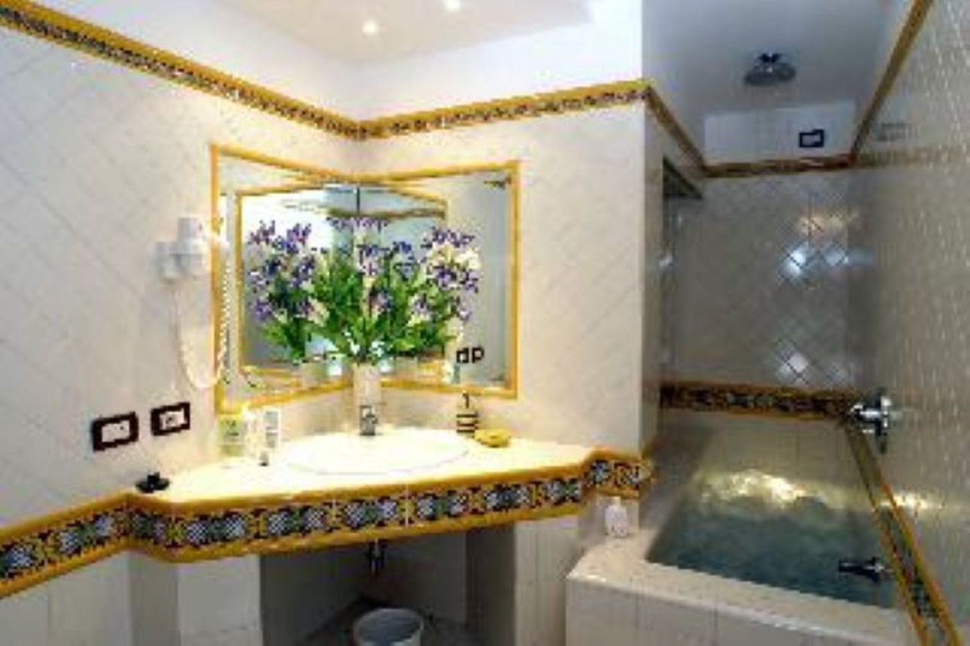 La-Tonnarella-Room-39