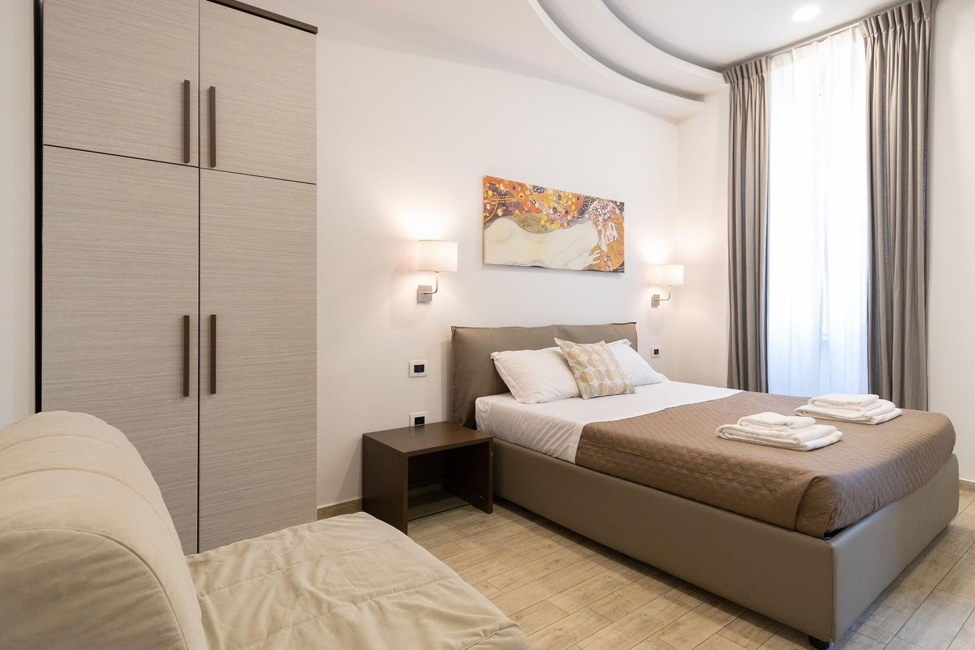 Maison-Maneli-Luxury-B-B-Room-2