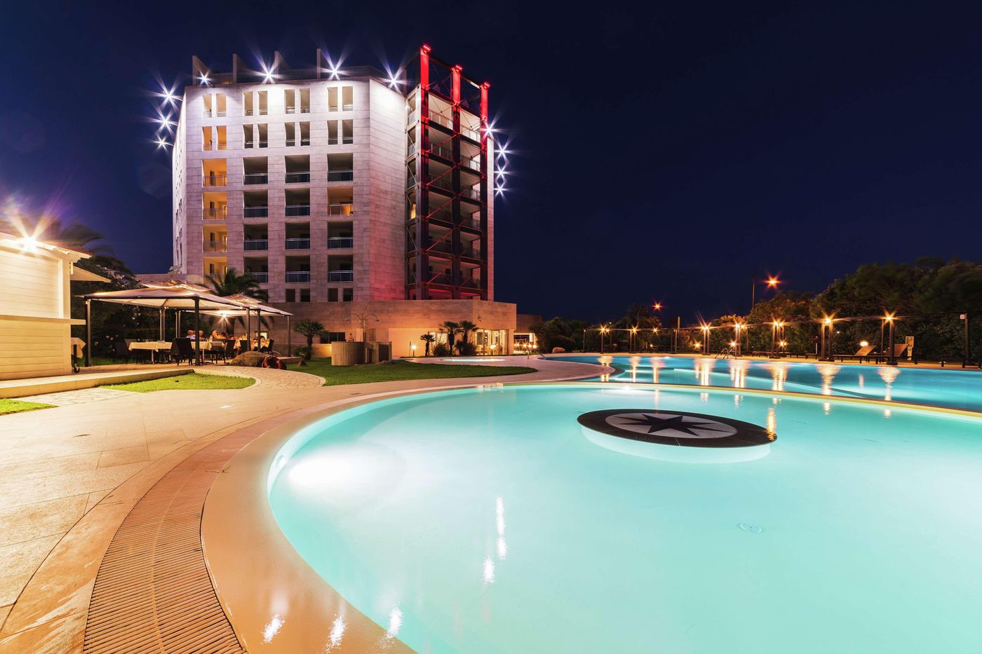 Double-Tree-by-Hilton-Hotel-Olbia-Pool-7