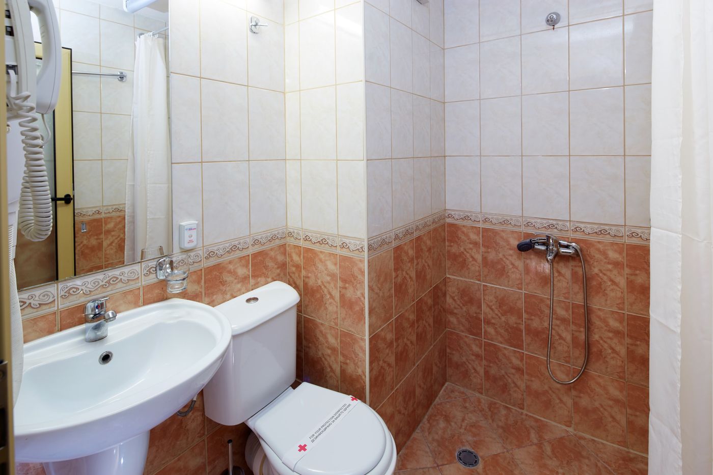 Diamond-Hotel-Room-26