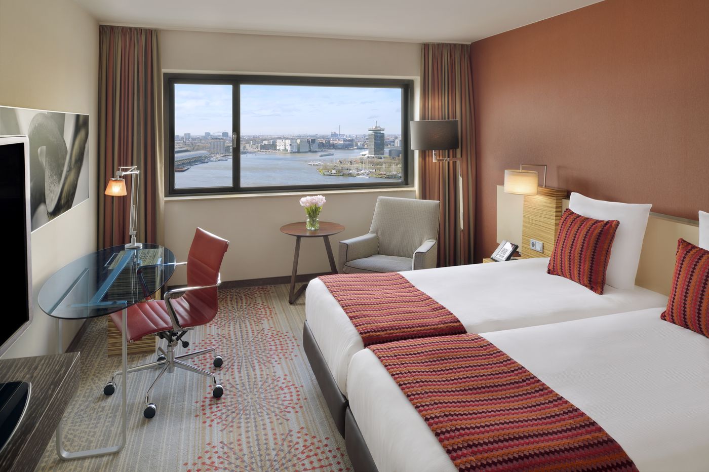 Movenpick-Amsterdam-City-Room-12