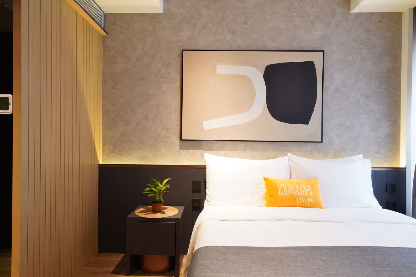 Dash-Living-On-Prat-Room-24