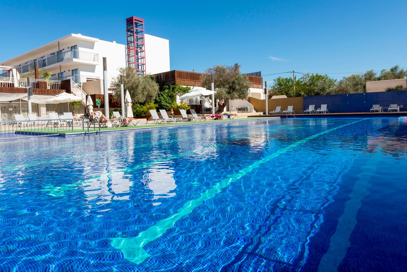 Puchet-Hotel-Pool-3