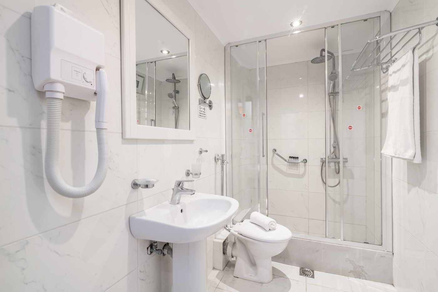 Karras-Hotel-Room-48