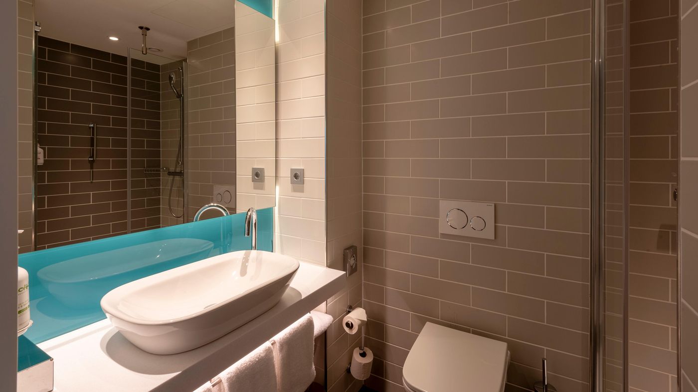 Holiday Inn Express Offenbach - Germany - Offenbach - Room - 2