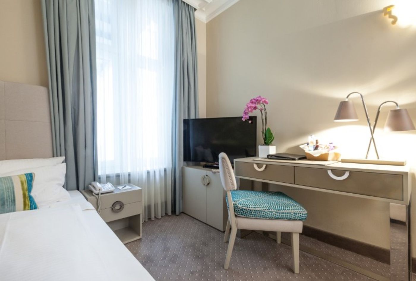 Hotel-an-der-Oper-Room-23