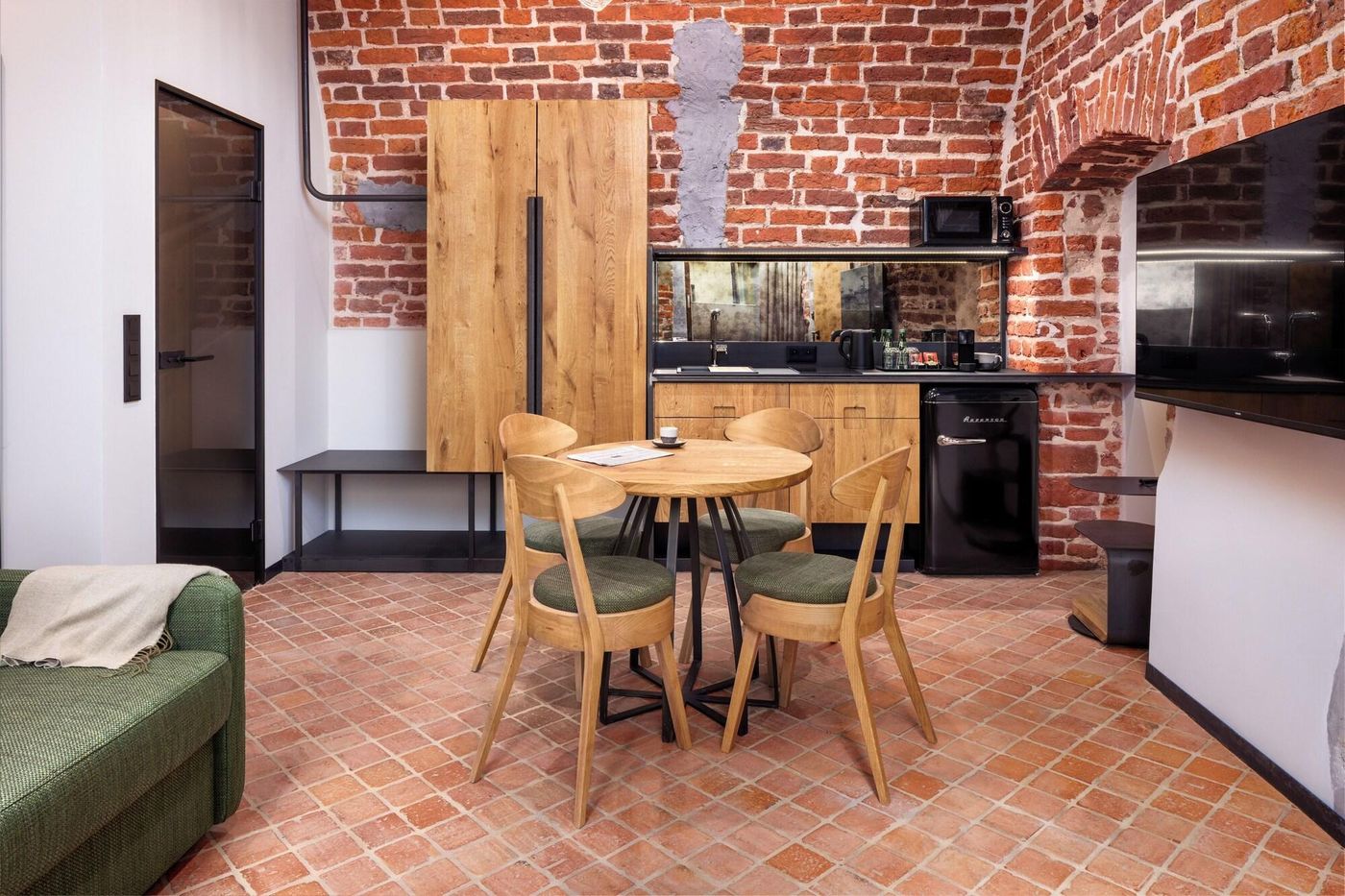 Nomadic-Urban-Premium-Suites-Room-24