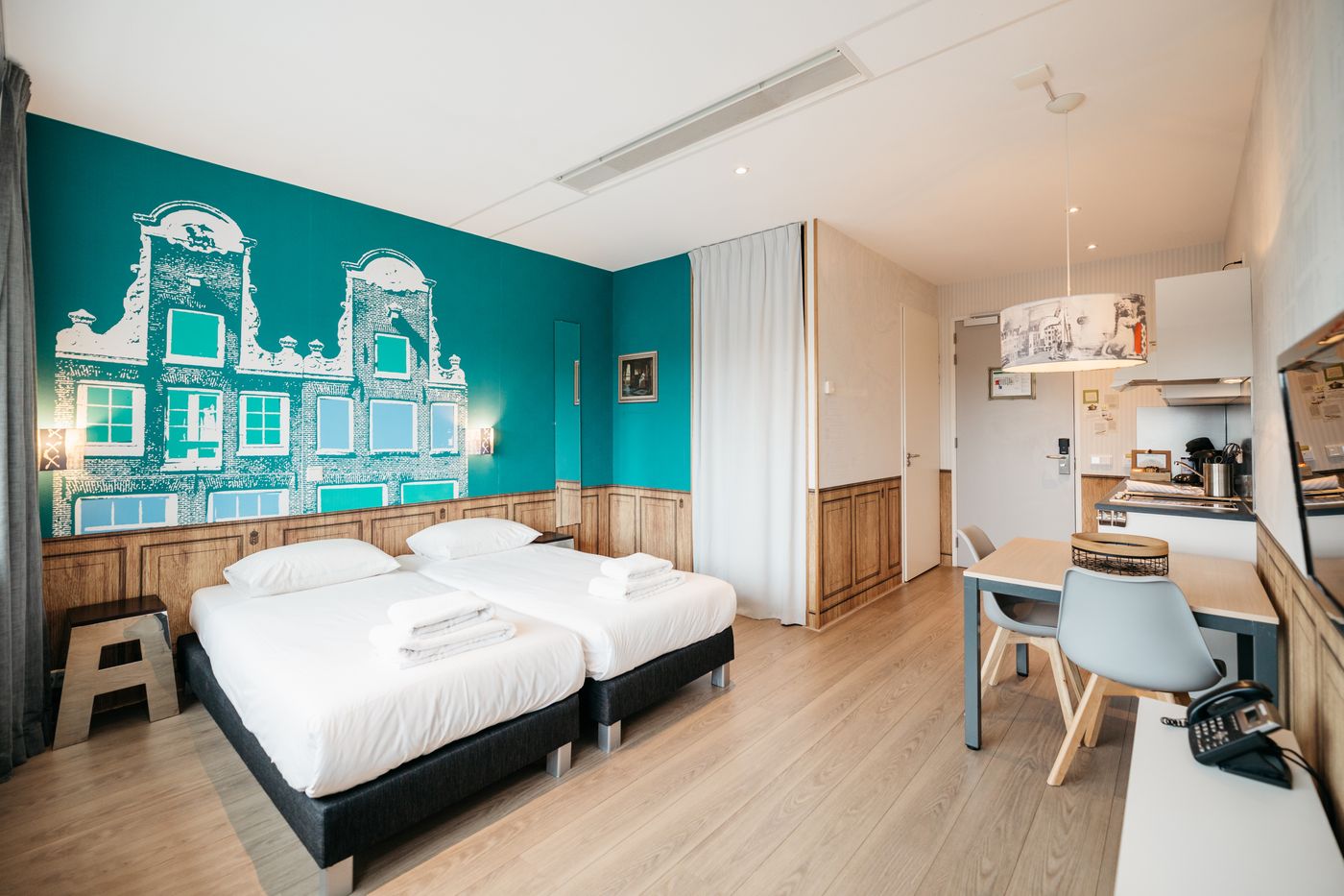 ID Aparthotel-Netherlands-Amsterdam-Room-6