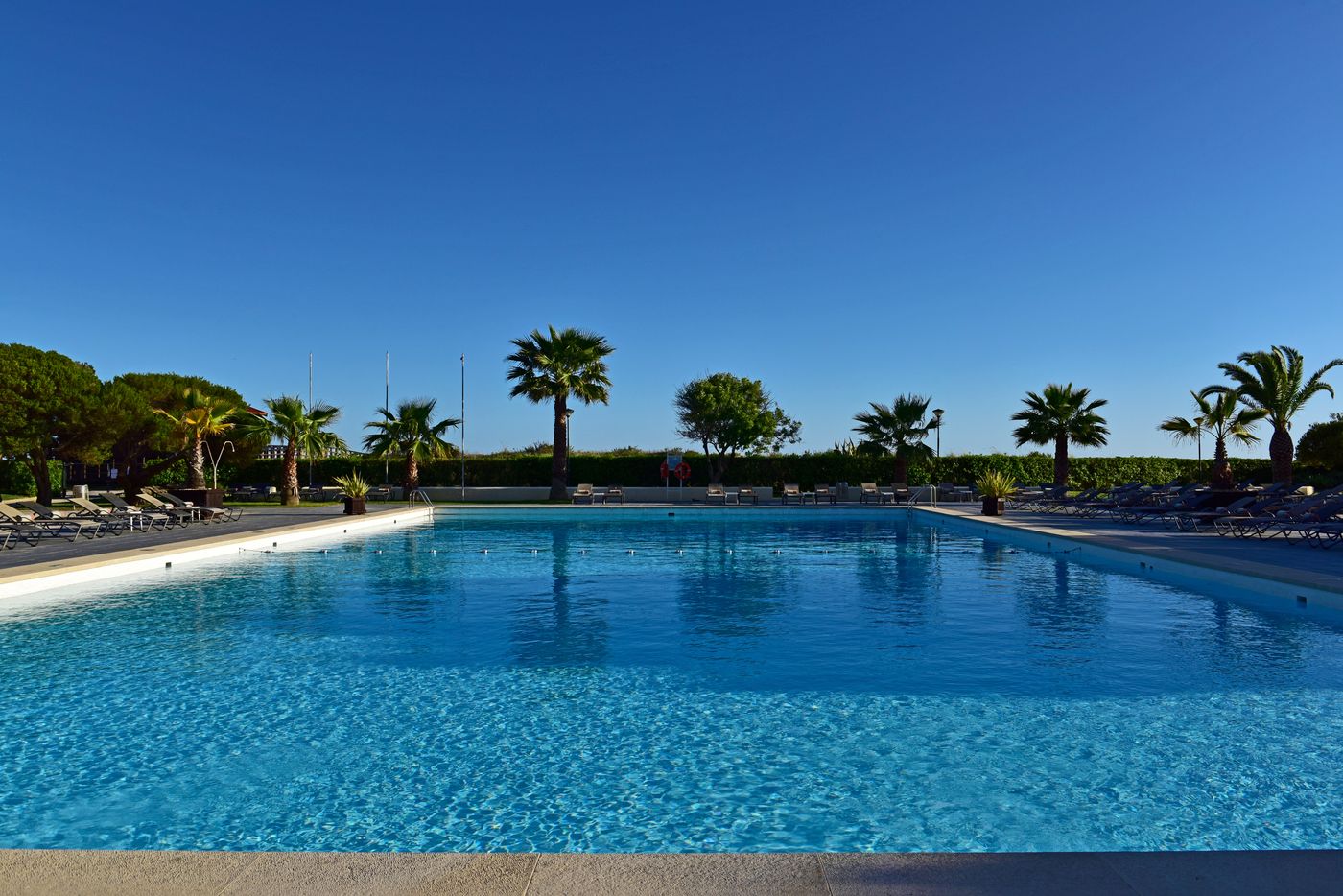 Pestana-Dom-Joao-II-Hotel---Beach-Resort-Pool-2