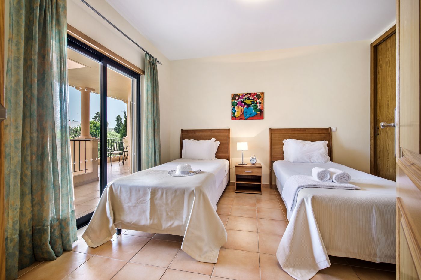 Jardim-da-Meia-Praia-Room-26