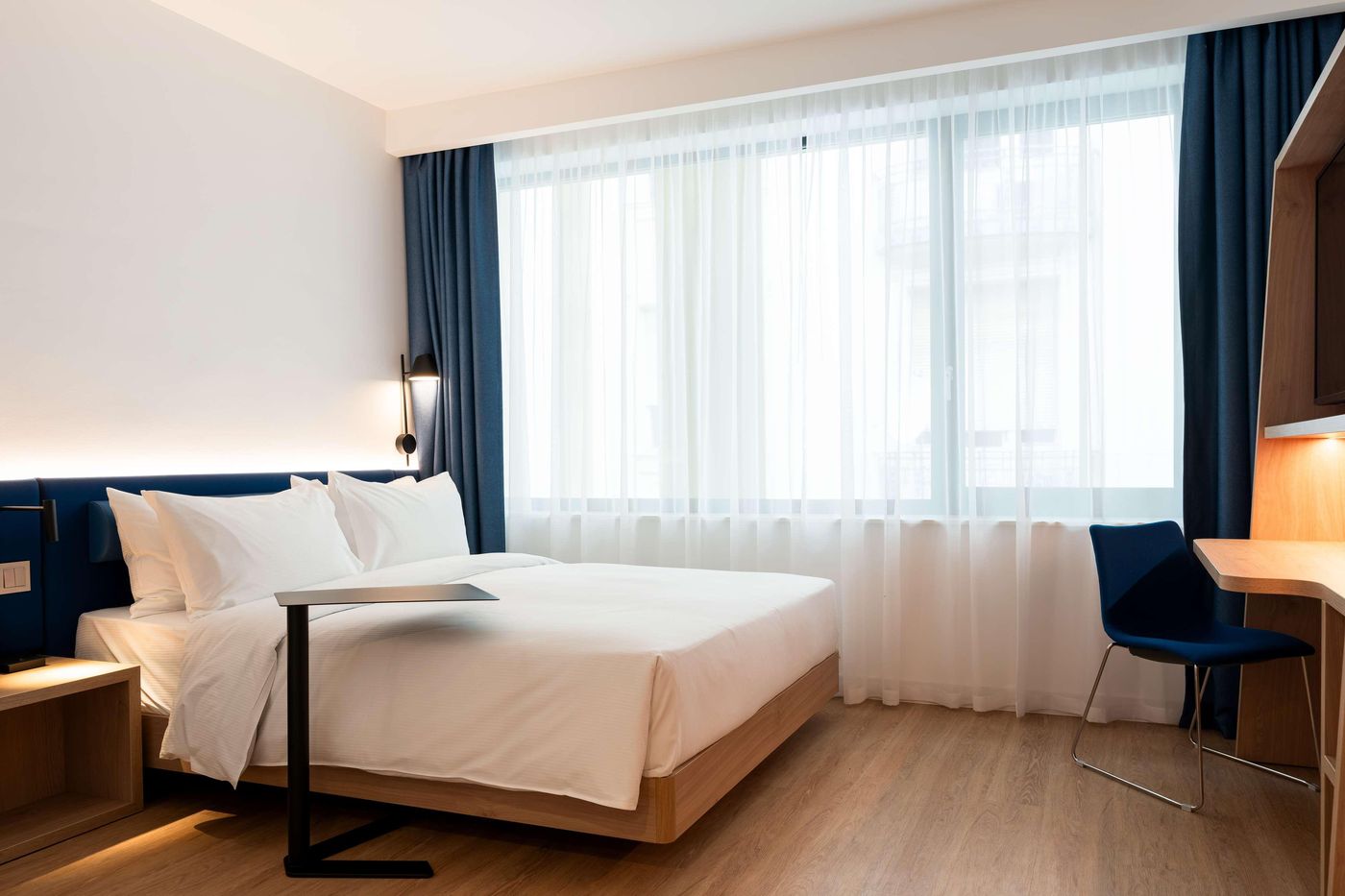 Hampton-By-Hilton-Budapest-City-Centre-Room-25