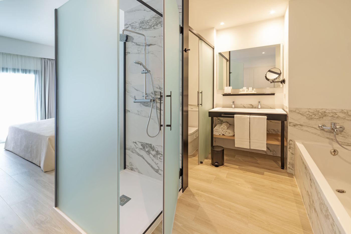 Cabogatamar-Garden-Room-30