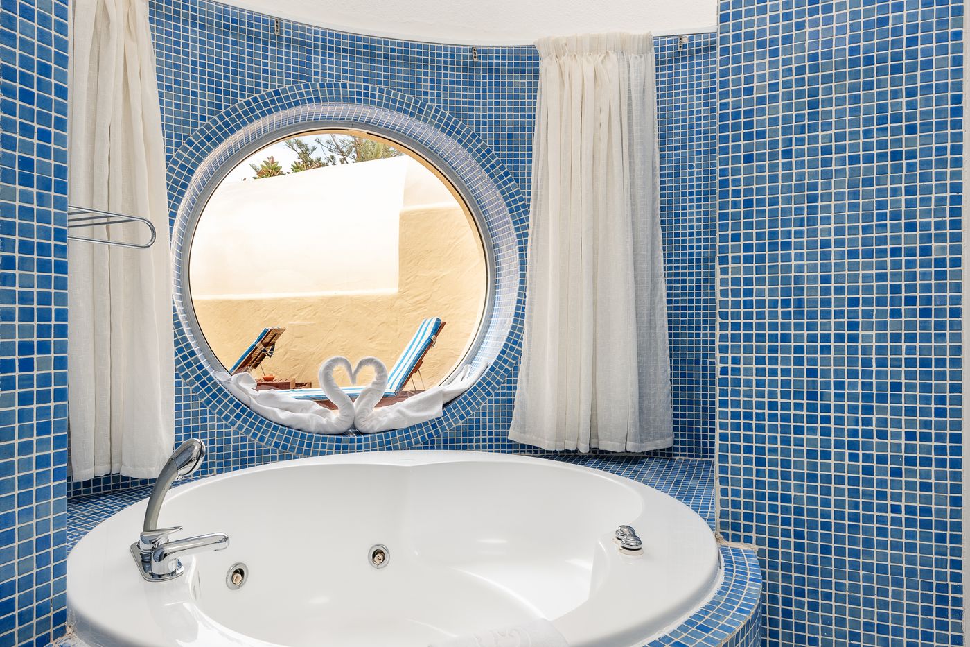 Risco-del-Gato-Suites-LIVVO-Senses-Collection-Room-37