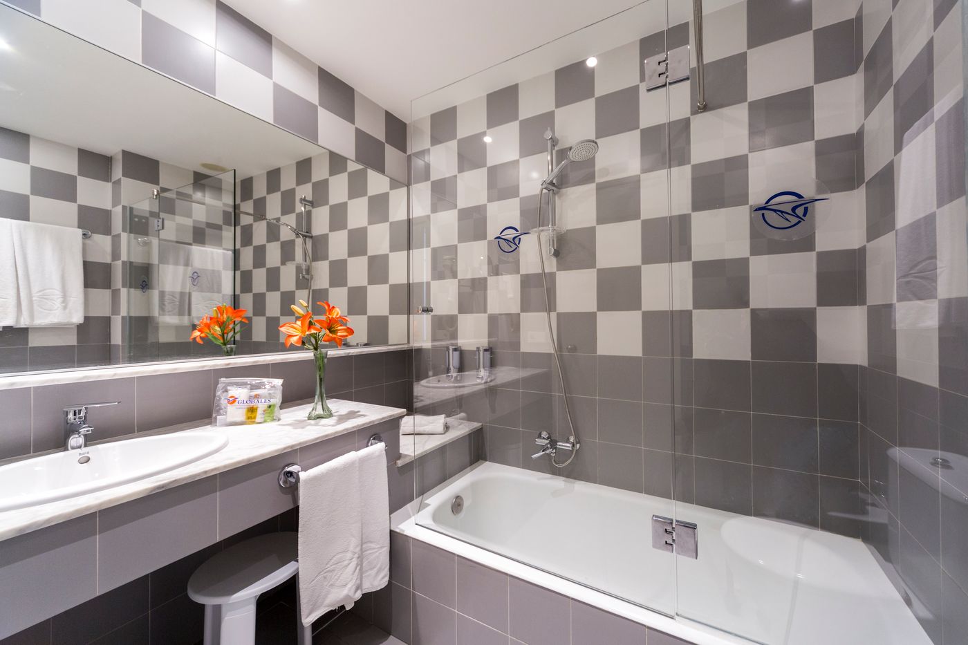 Globales-Mediterrani-Room-26