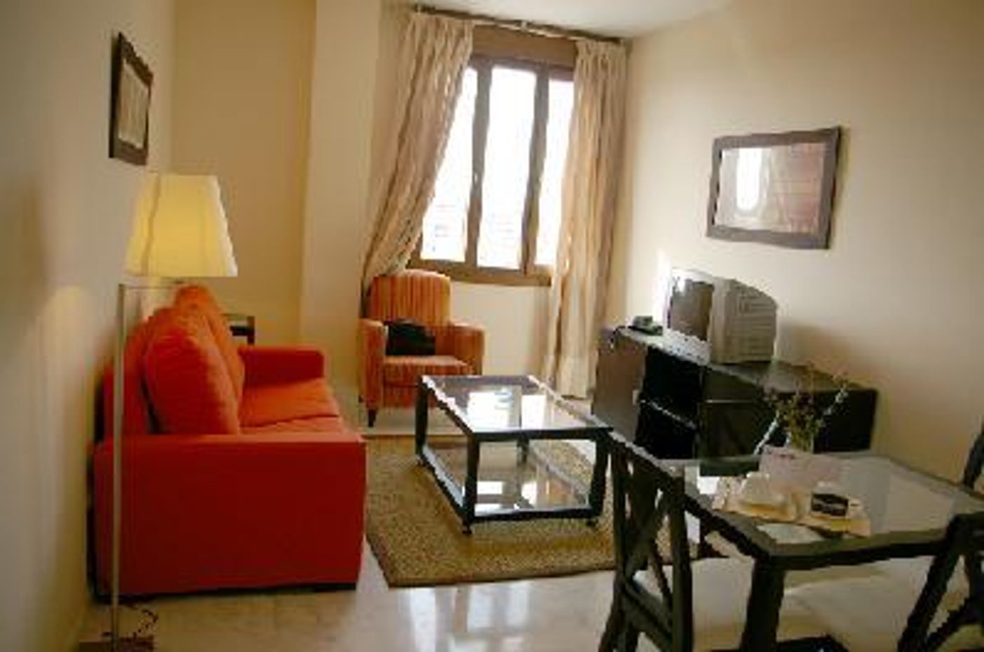 Turisticos Lux Sevilla Palacio Apartments