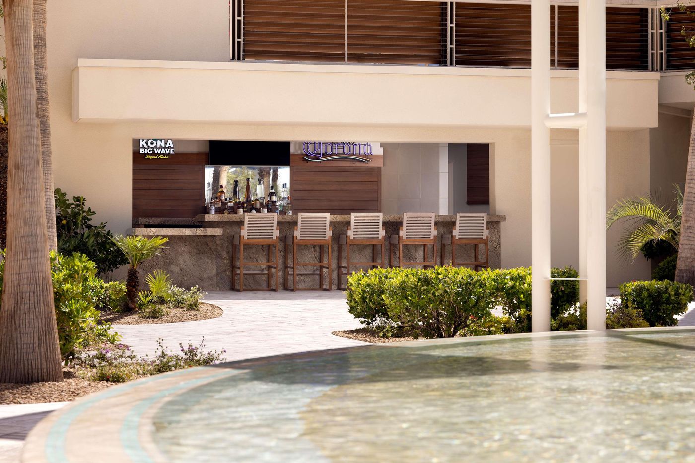 Virgin-Hotels-Las-Vegas-Curio-Collection-by-Hilton-Bar-102