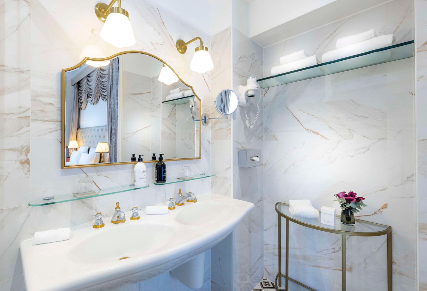 Hotel-Claridge-Worldhotel-Room-33