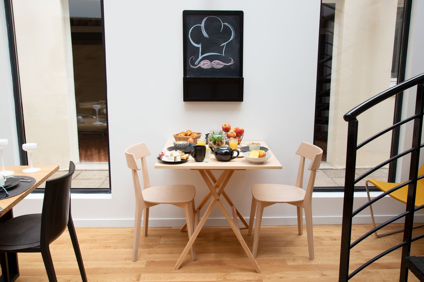 Hotel-Bootcamp-Restaurant-8