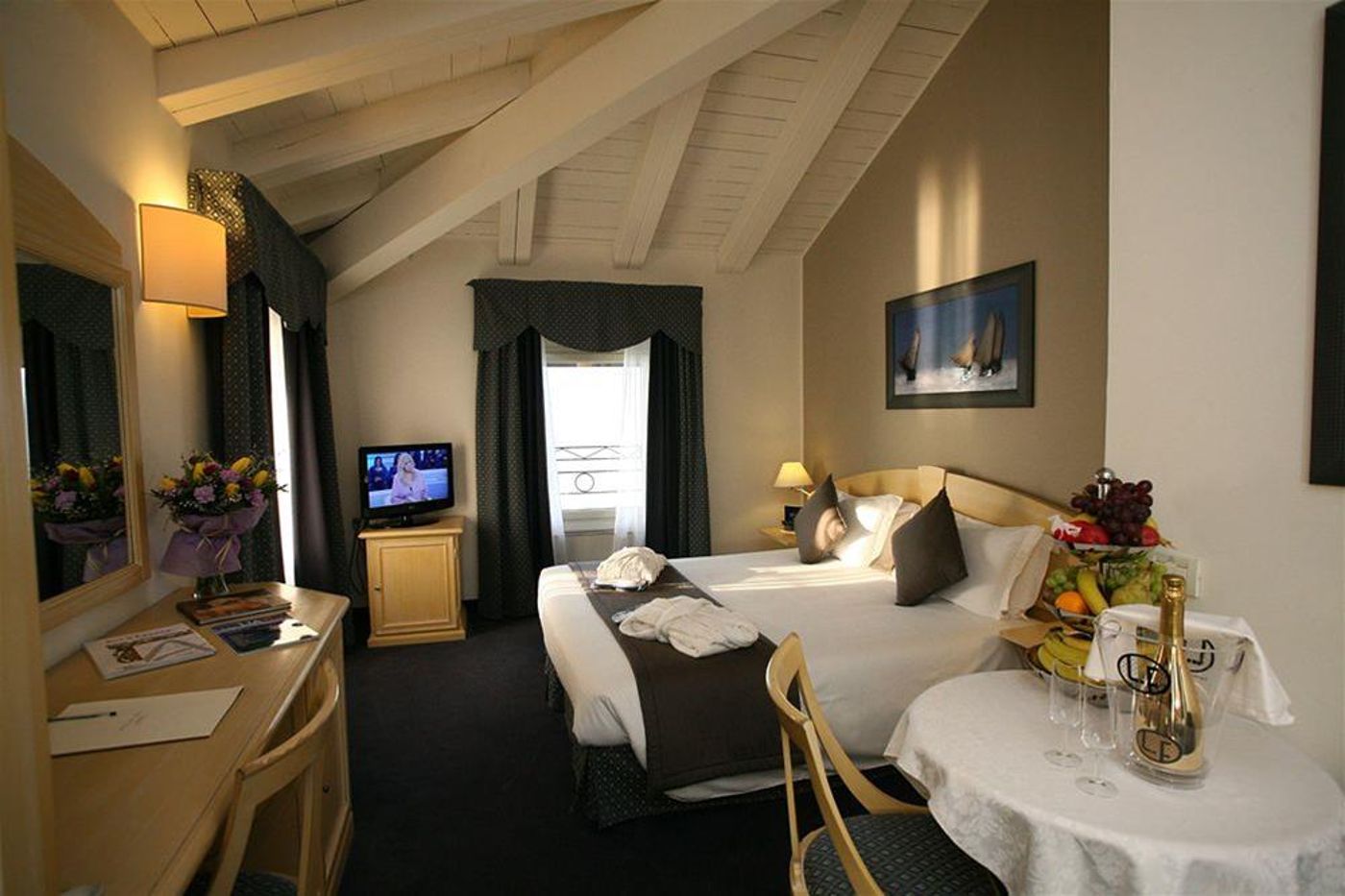 Araba Fenice-Italy-ISEO -General view-1