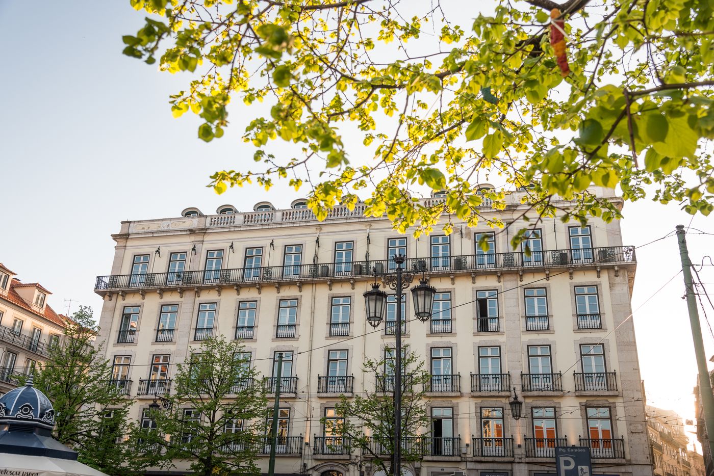 Le-Consulat-General-view-1