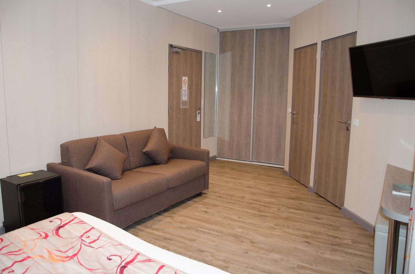 Hotel-Le-Revest-Room-18