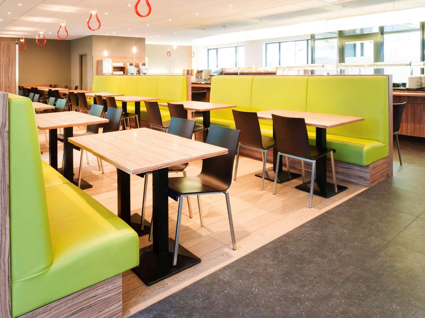 ibis-Brussels-Centre-Gare-Midi-Restaurant-18