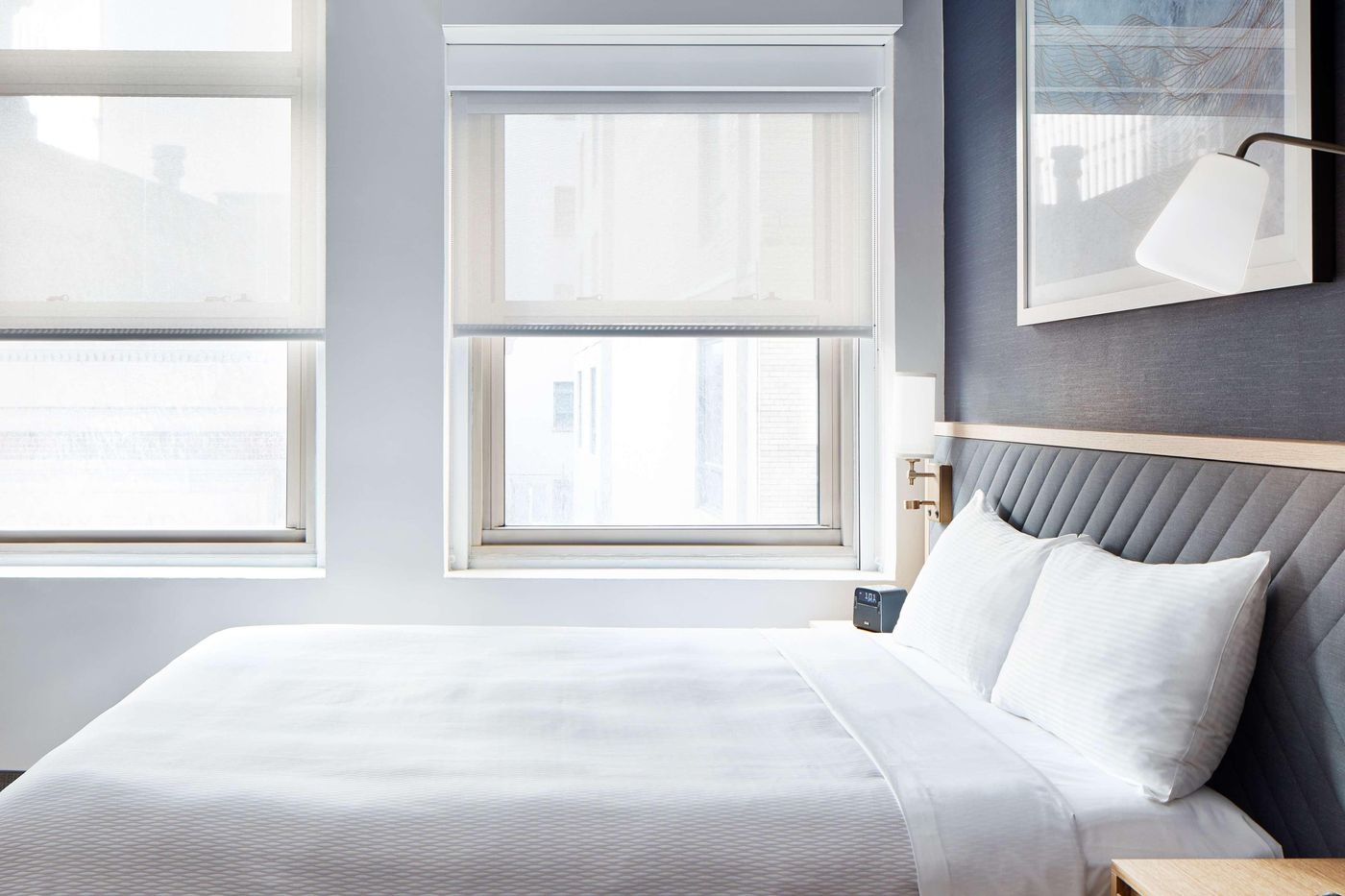 Radisson-Hotel-New-York-Wall-Street-Room-27