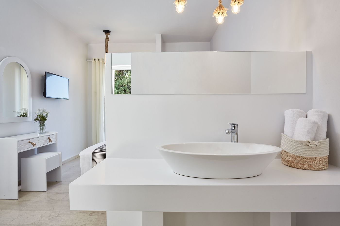 Mr---Mrs-White-Corfu-Room-38