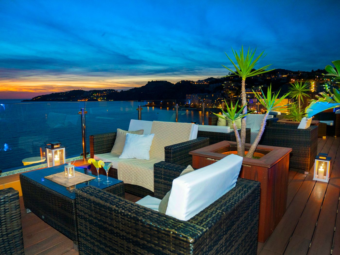 Helios-Costa-Tropical-Bar-12